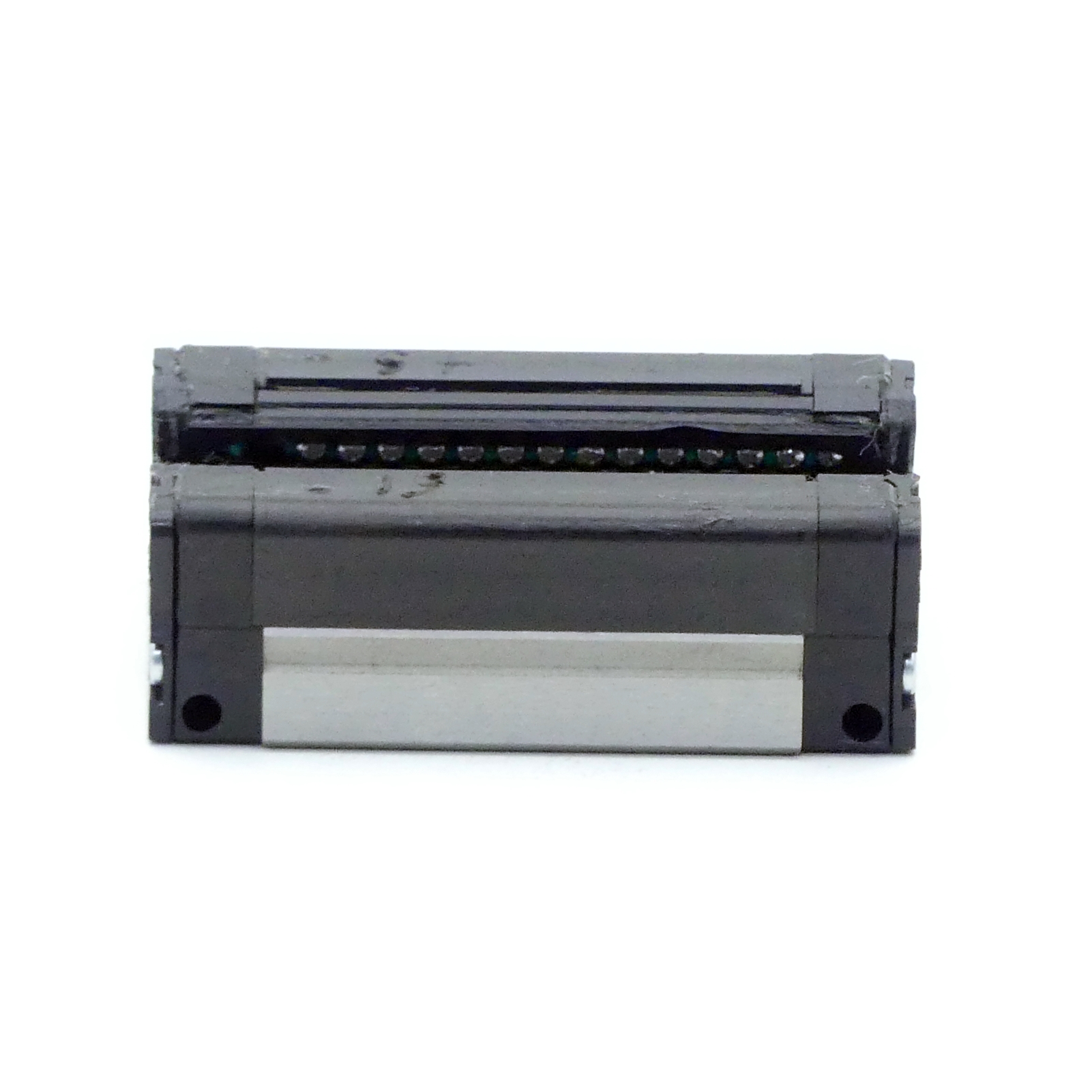 Linear guide carriage 
