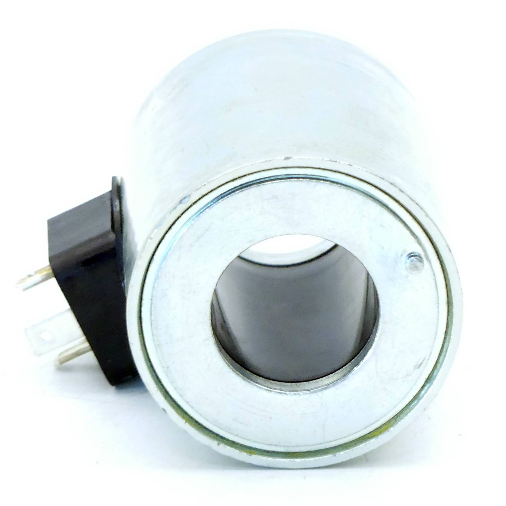 Solenoid coil