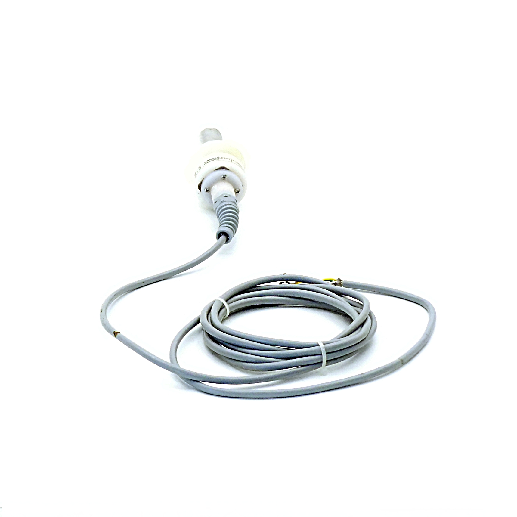 Conductivity measuring cell