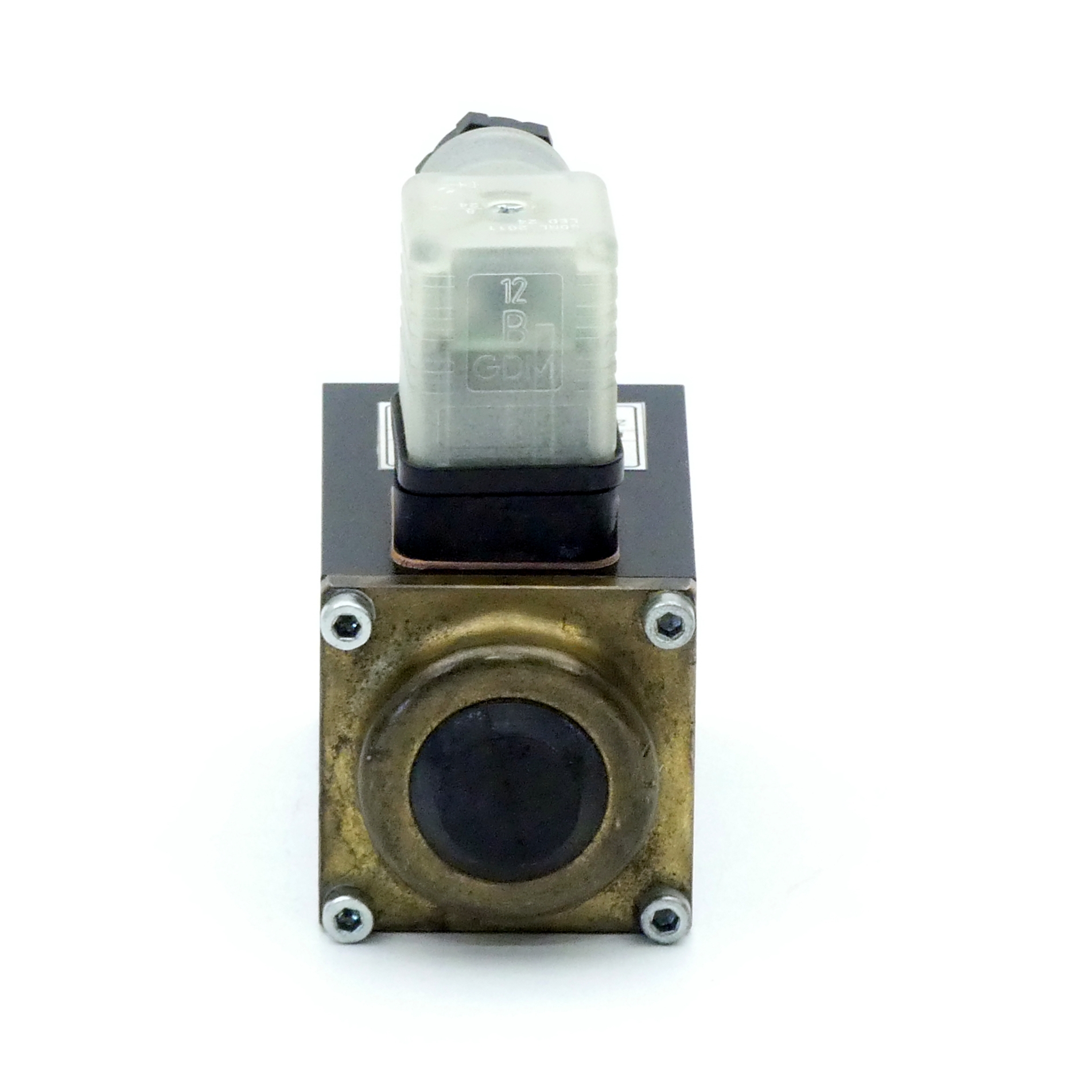 Solenoid valve 