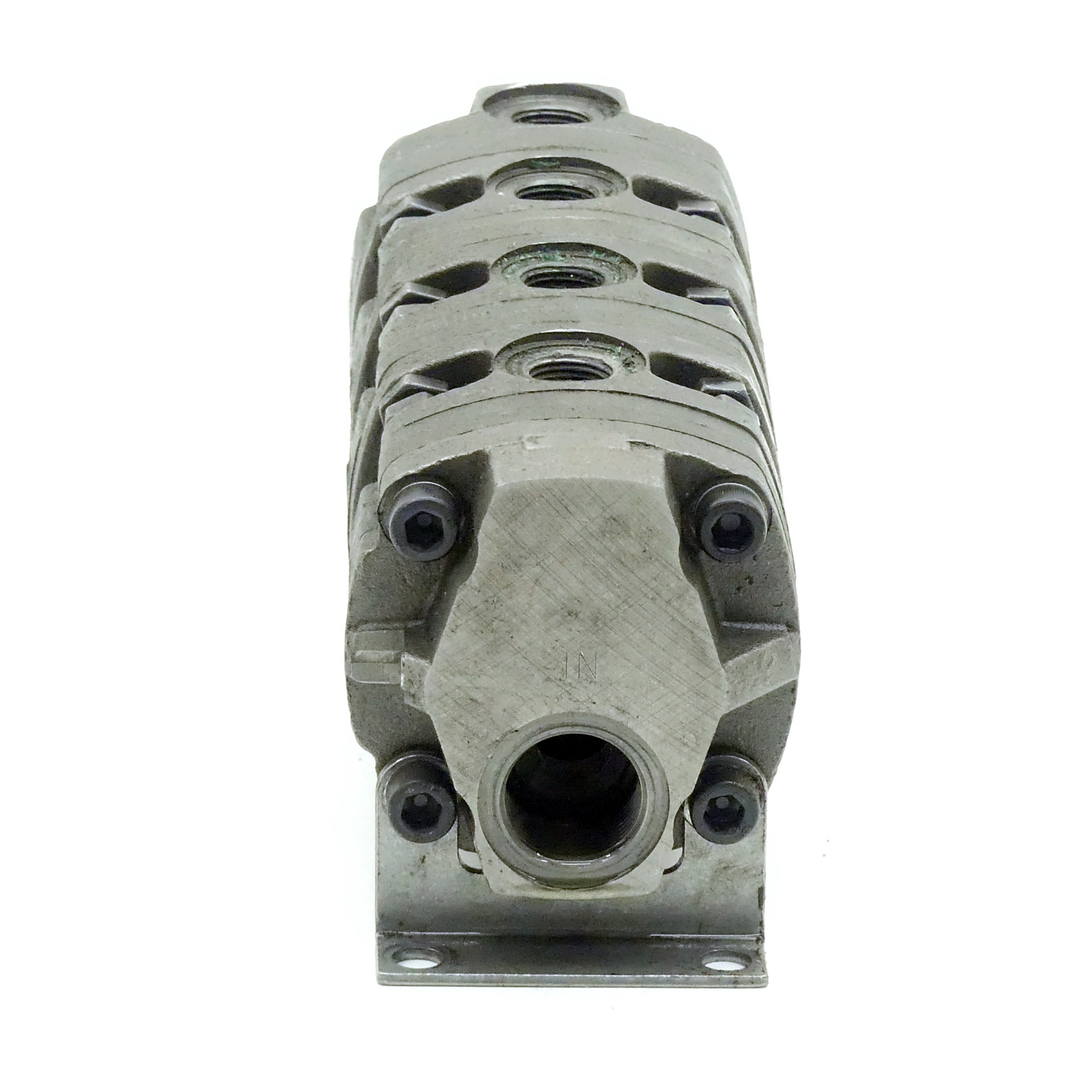 Gear pump  