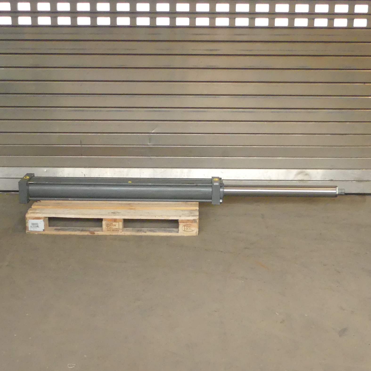 Hydraulic cylinder 567713/0 L45