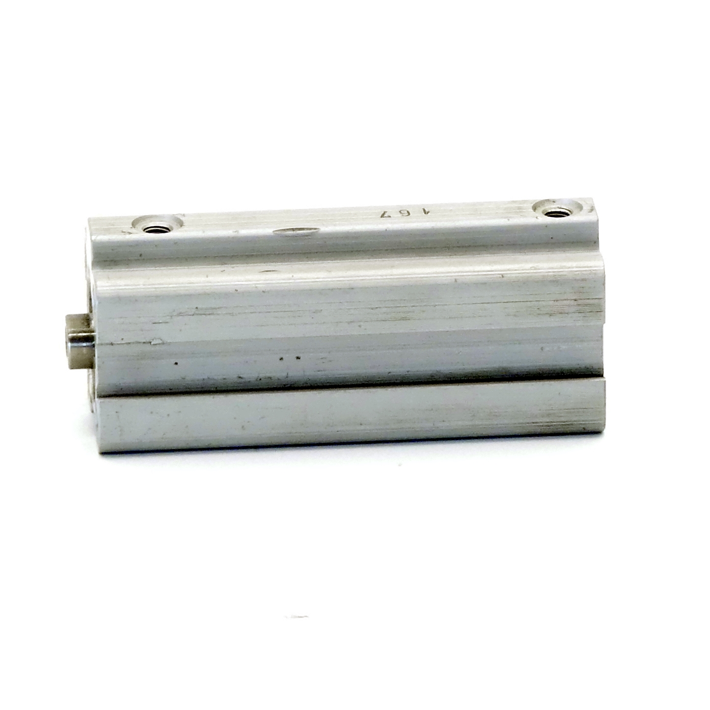 Pneumatic cylinder