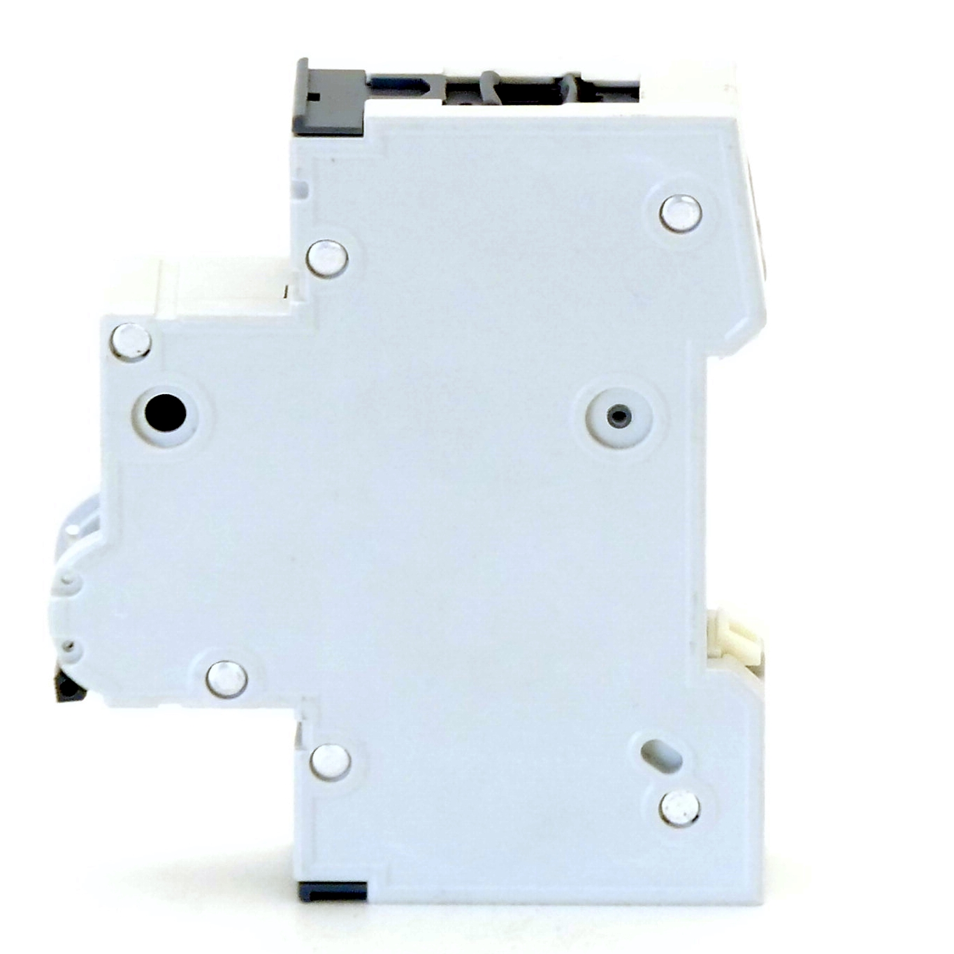 Miniature circuit breaker 