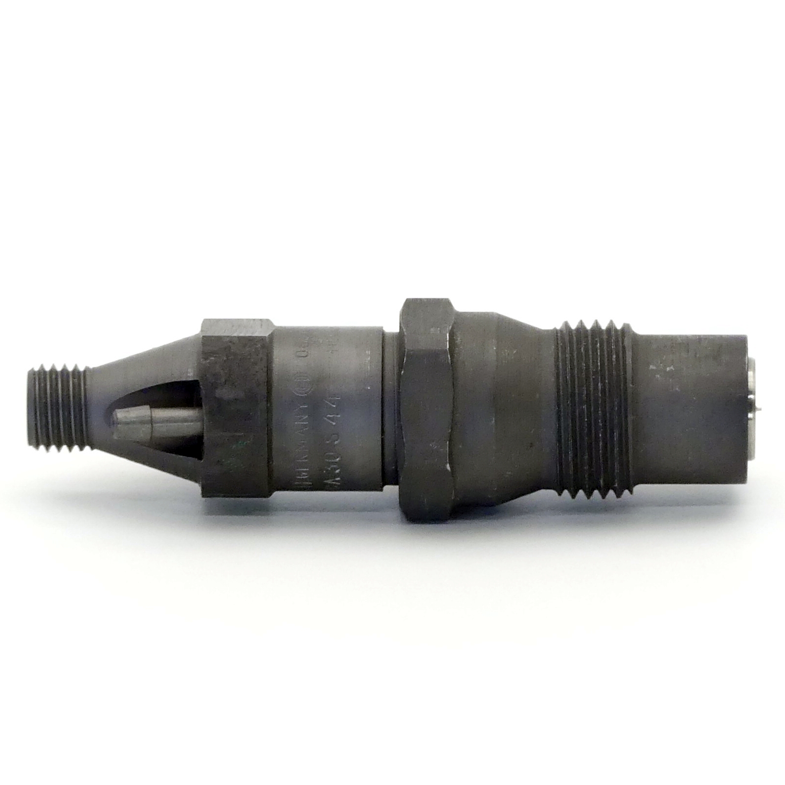 Nozzle and holder assembly 