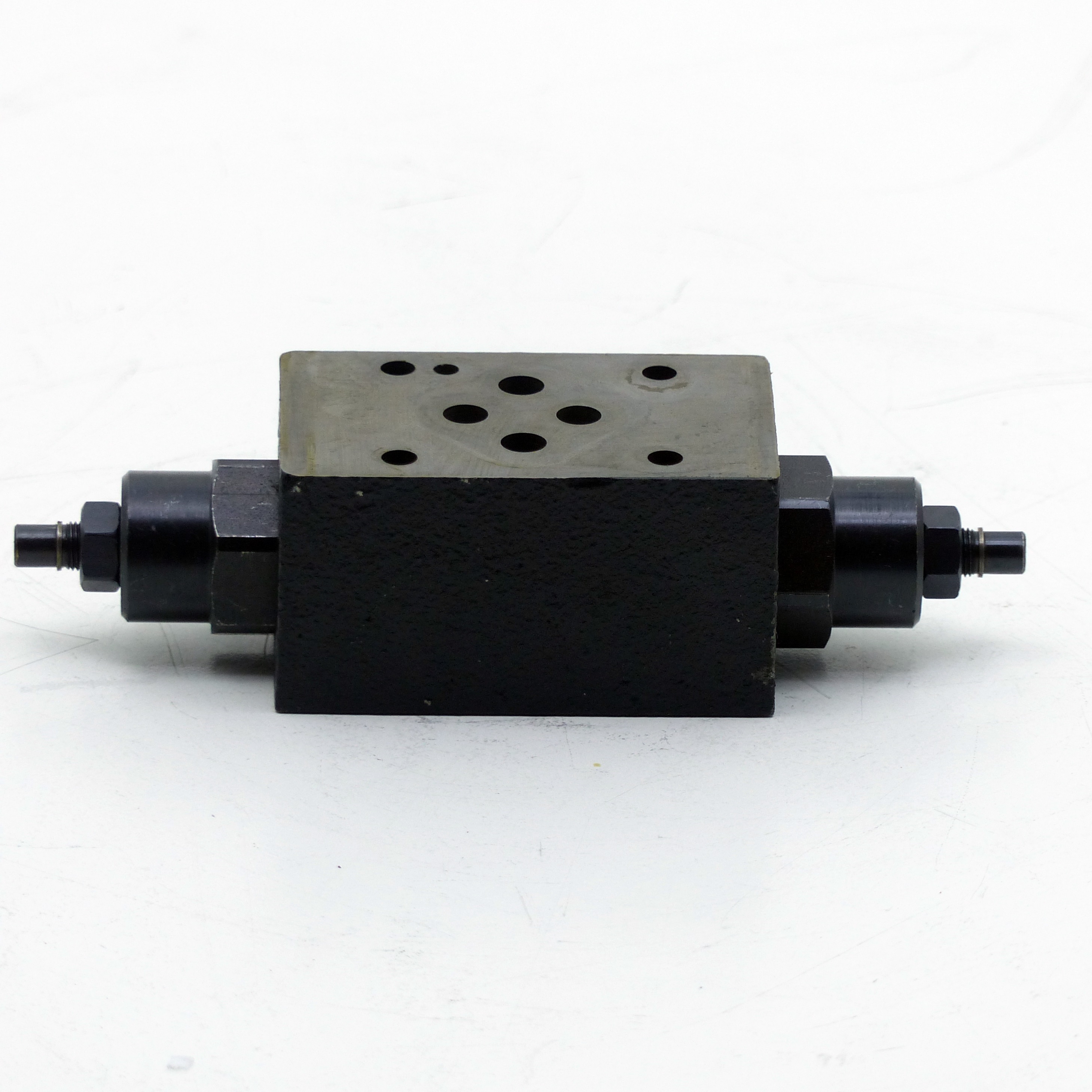 Throttle check Valve