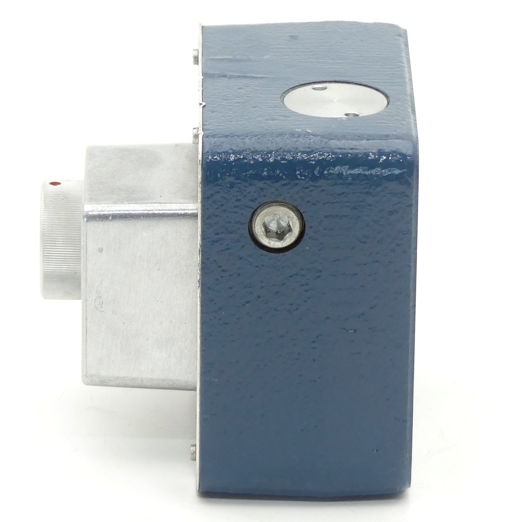 Flow control valve