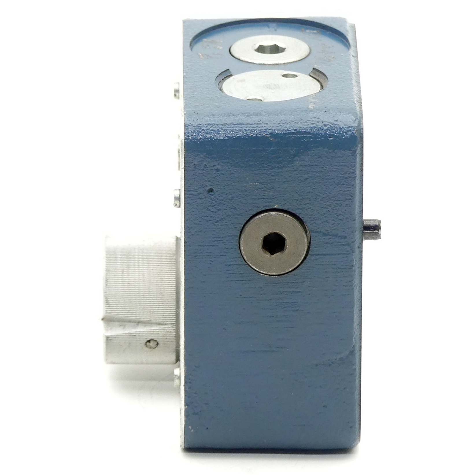 Flow control valve