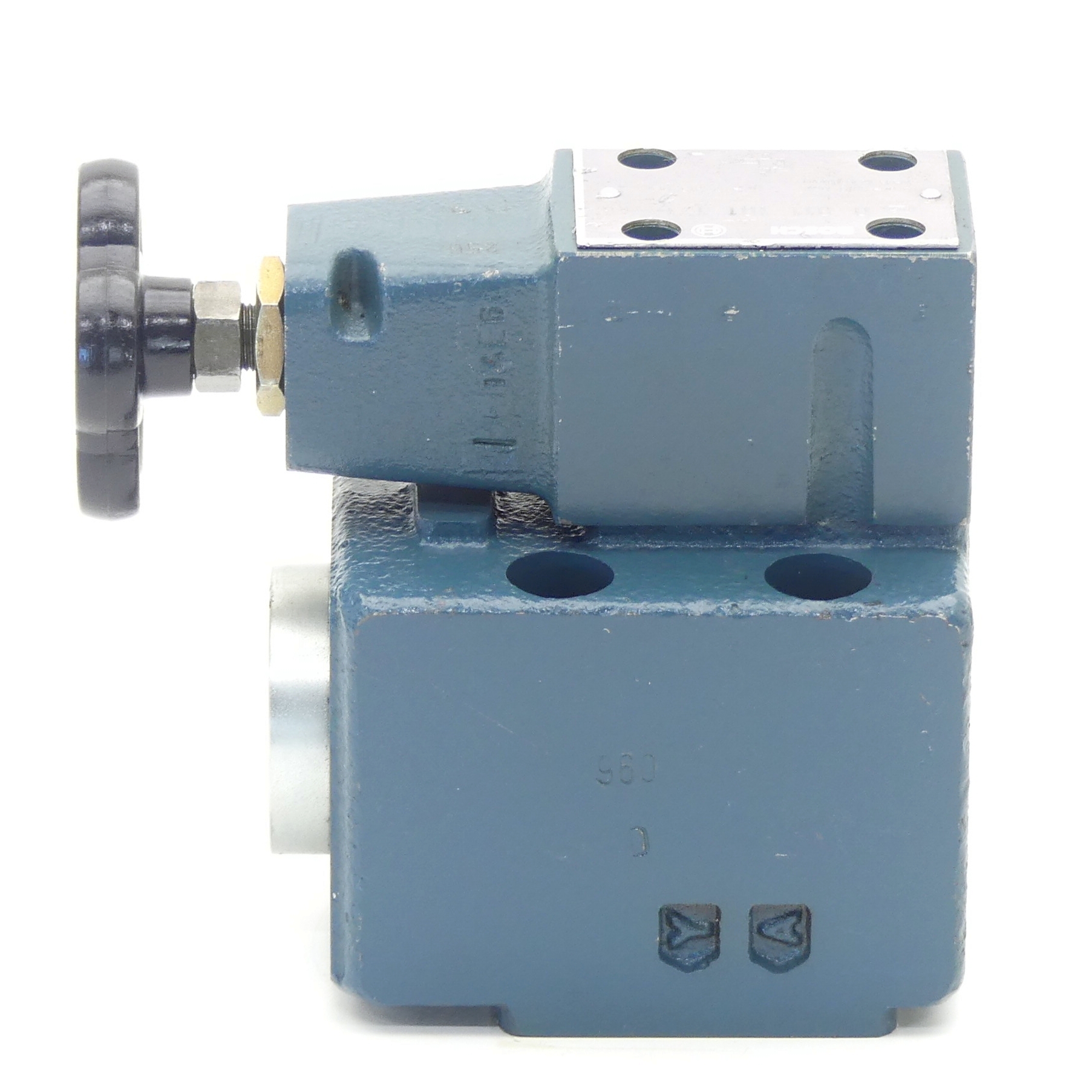 Pressure relief valve 