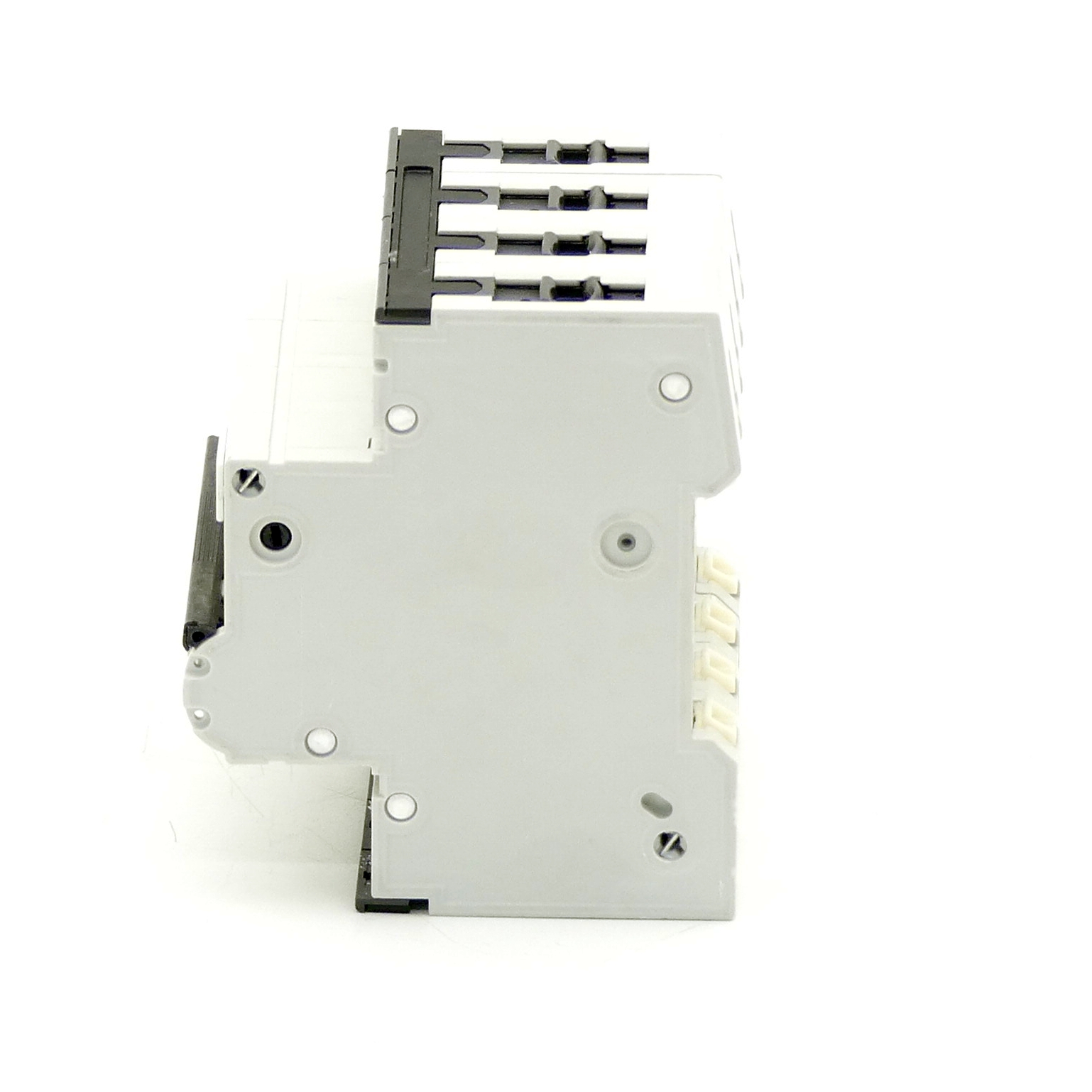 Miniature circuit breaker