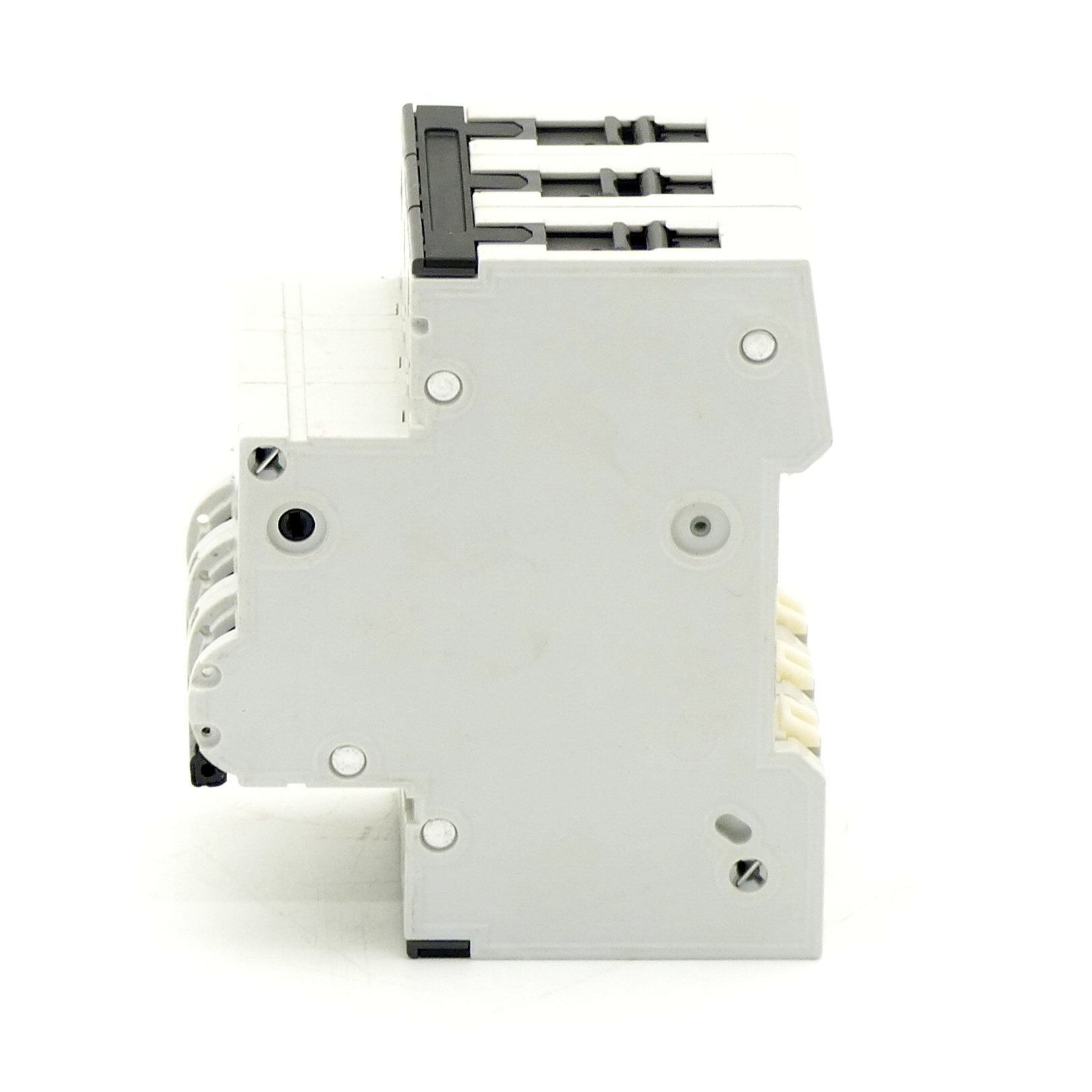 Circuit breaker