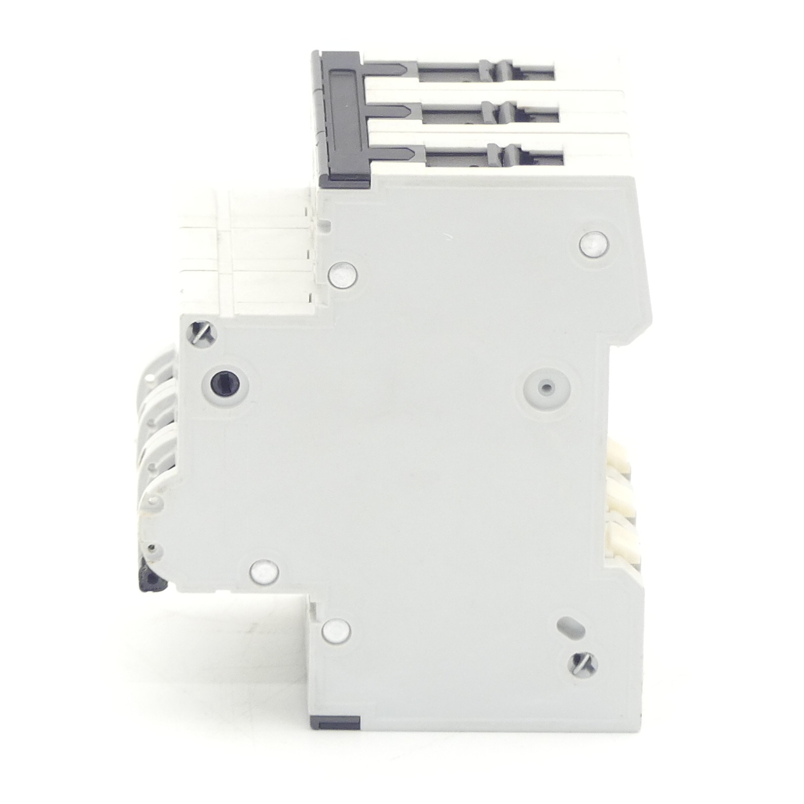Circuit breaker