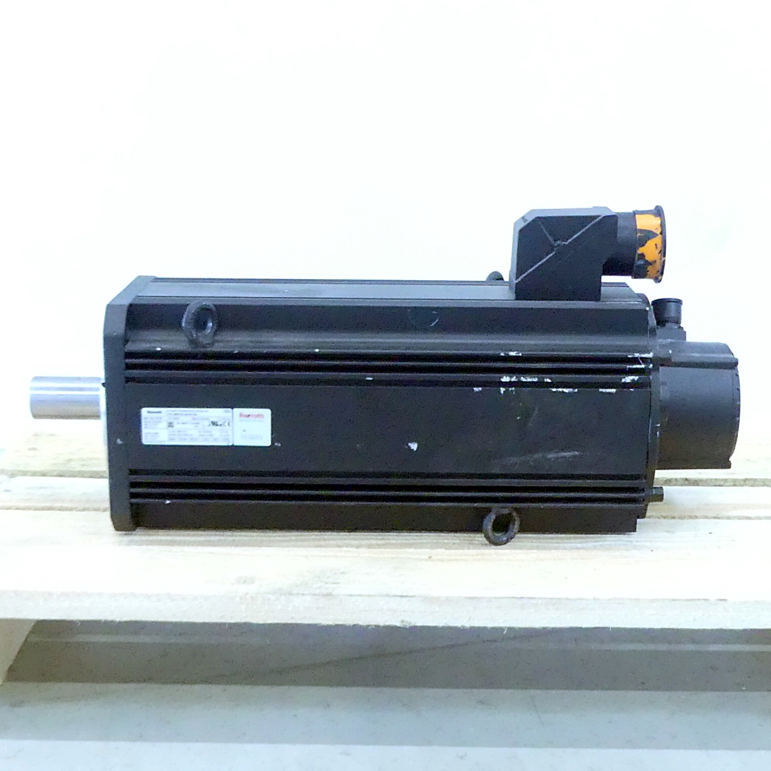 Drehstrom Servomotor MHD115C-024-PG1-BA 