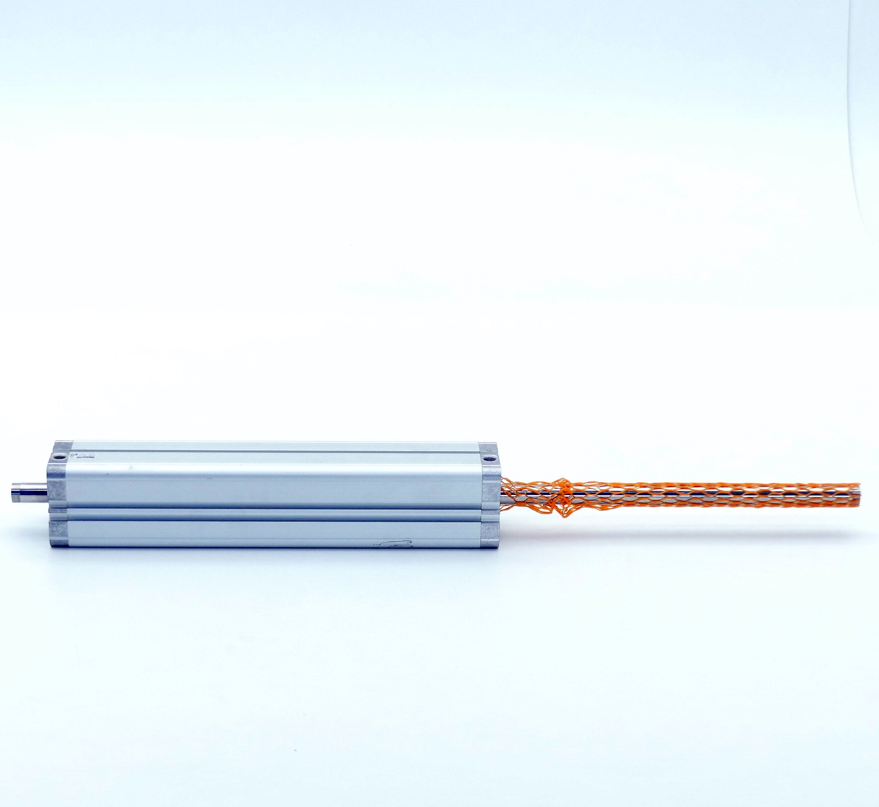 Pneumatic cylinder