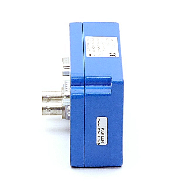 Charge amplifier