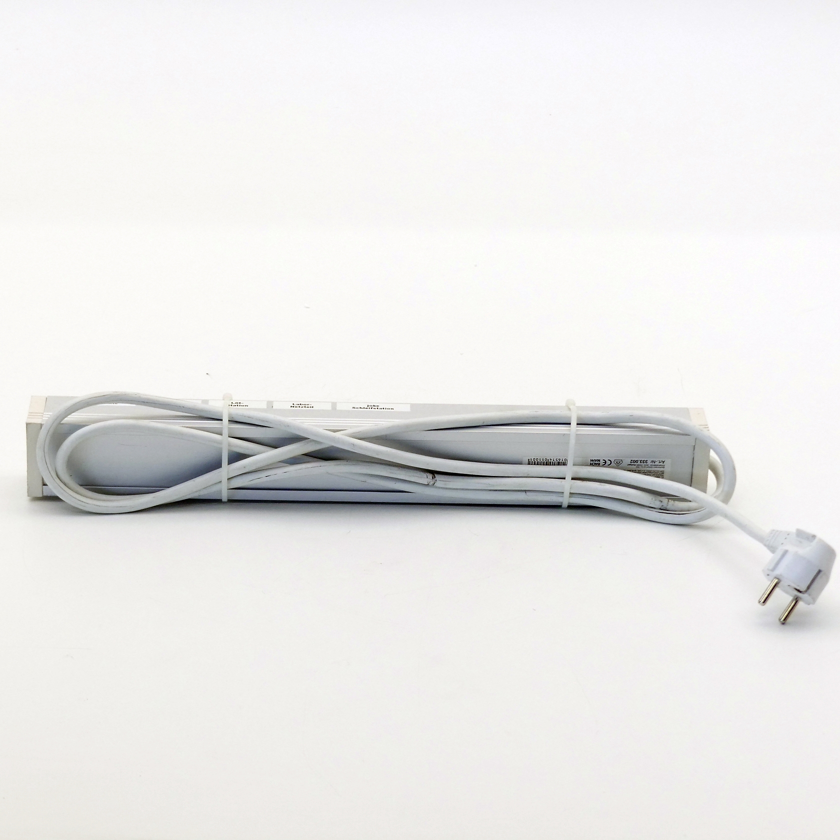 Power strip with cable 