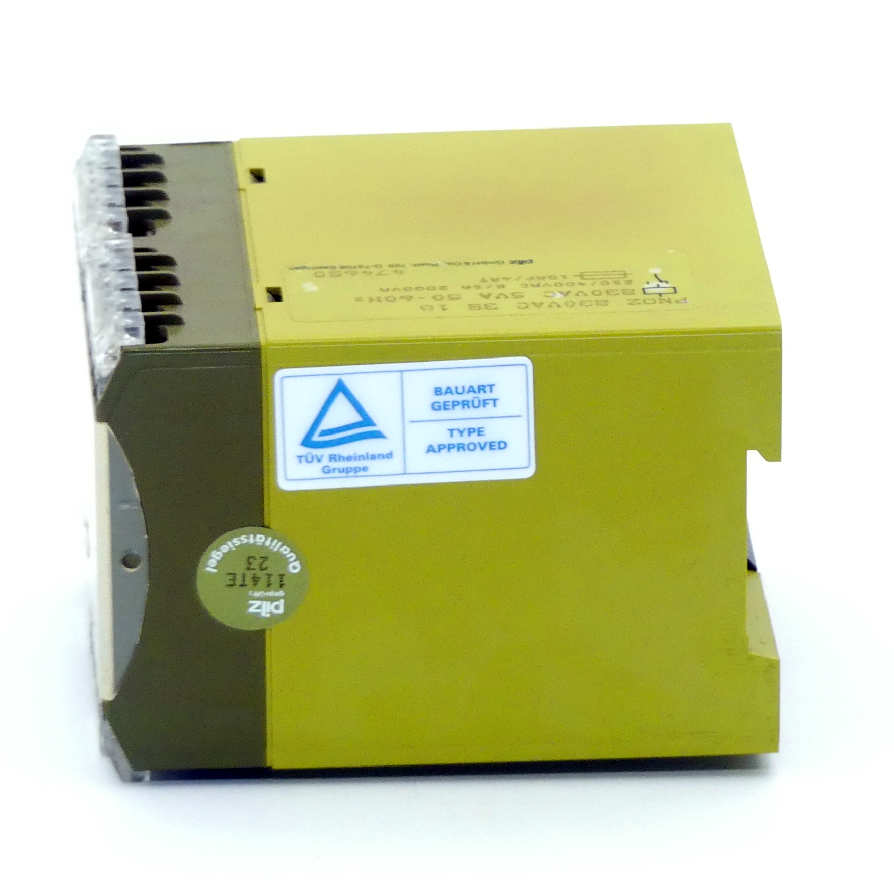 safety relay PNOZ 