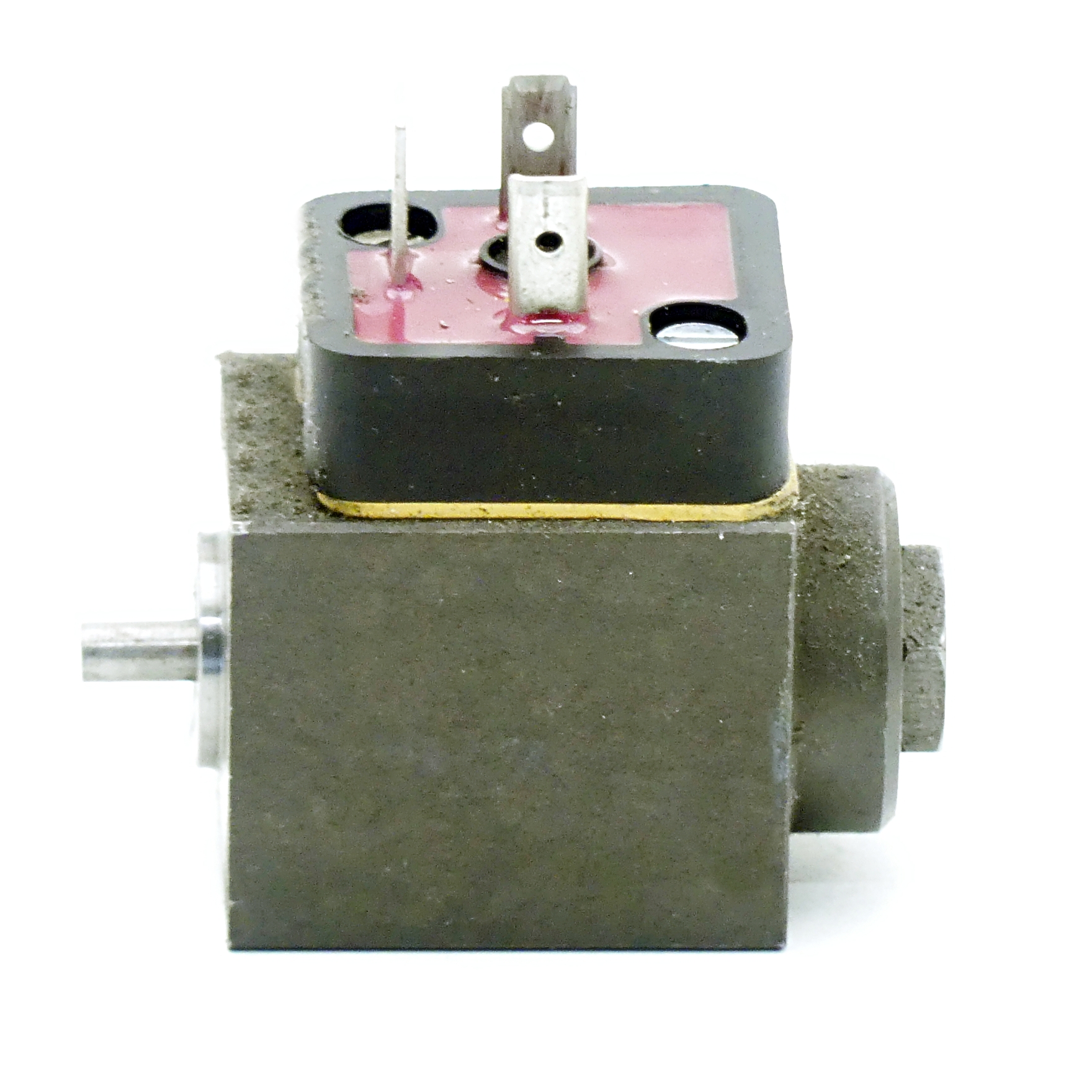 Pressure control valve  