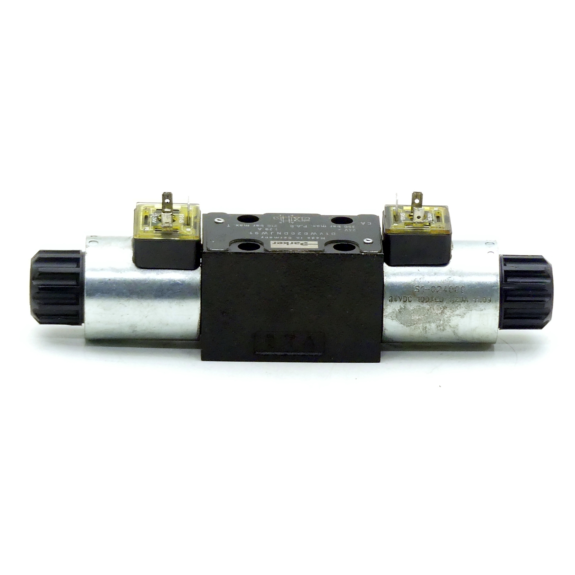 4/2 - Directional control valve  Used