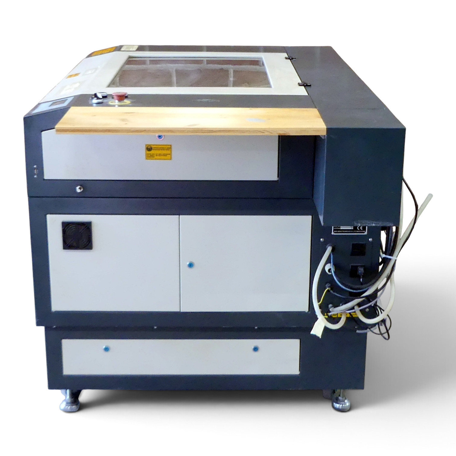 CO₂-Laserschneid- und Graviermaschine  Gebraucht
