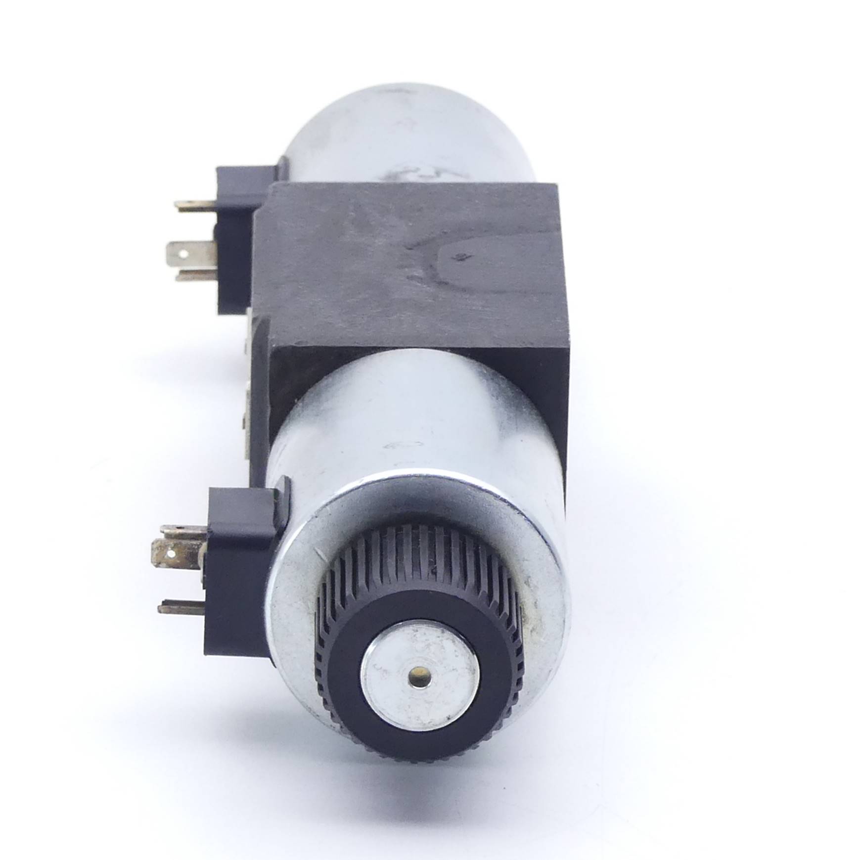 4/2 way valve