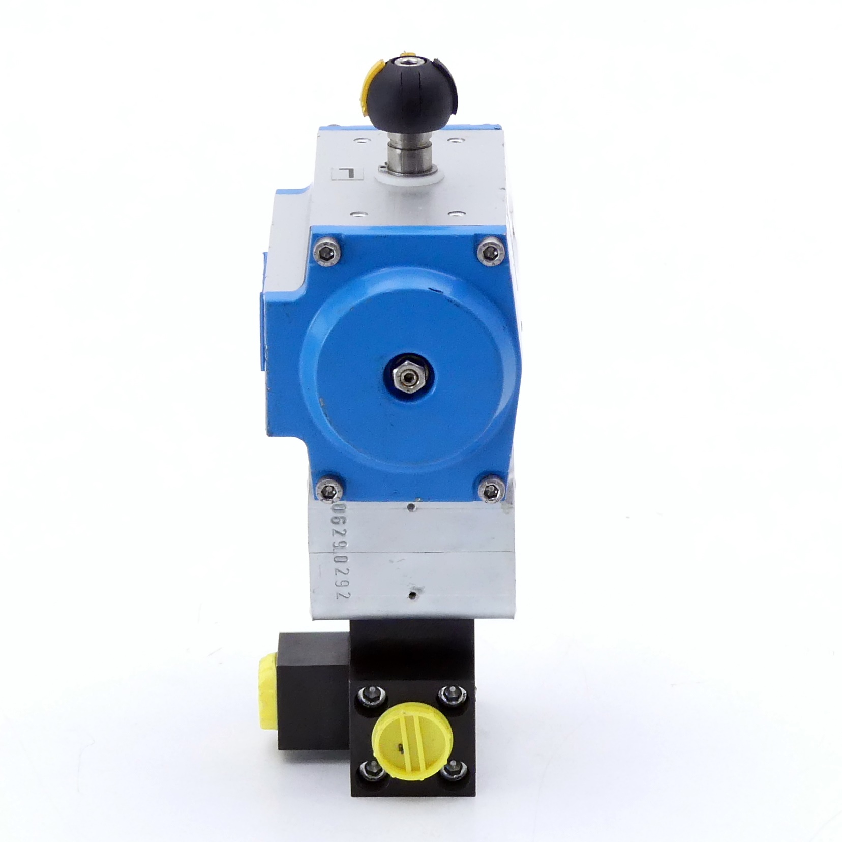 Pneumatic actuator 