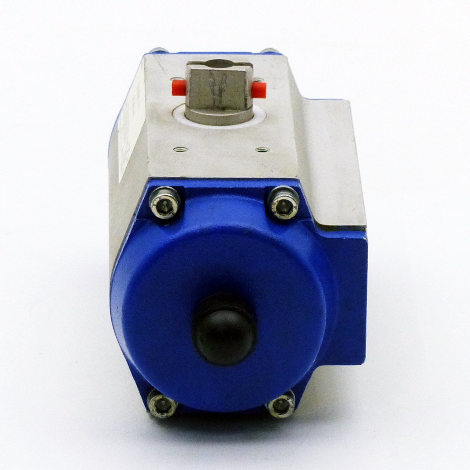 Pneumatic actuator 