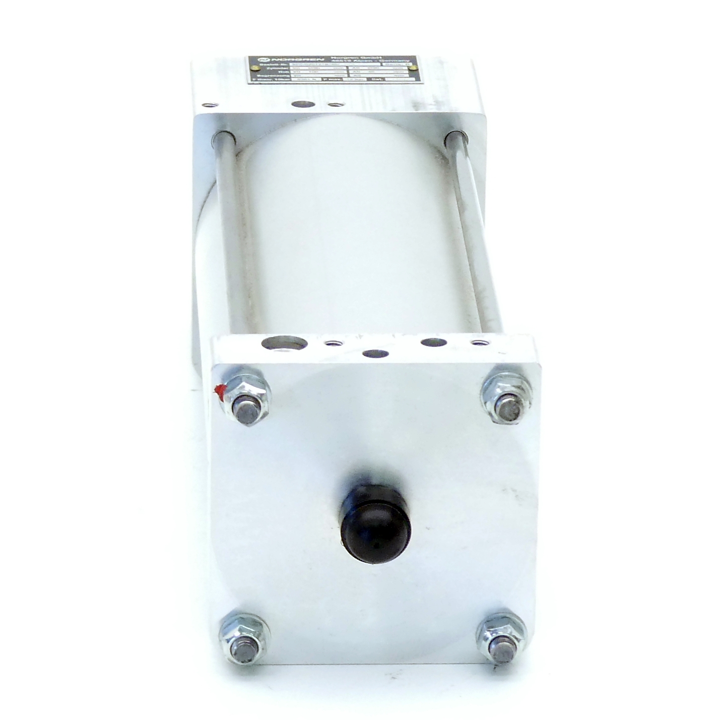 Pneumatic cylinder 