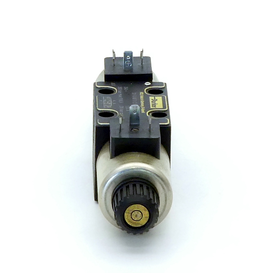 Directional control valve 