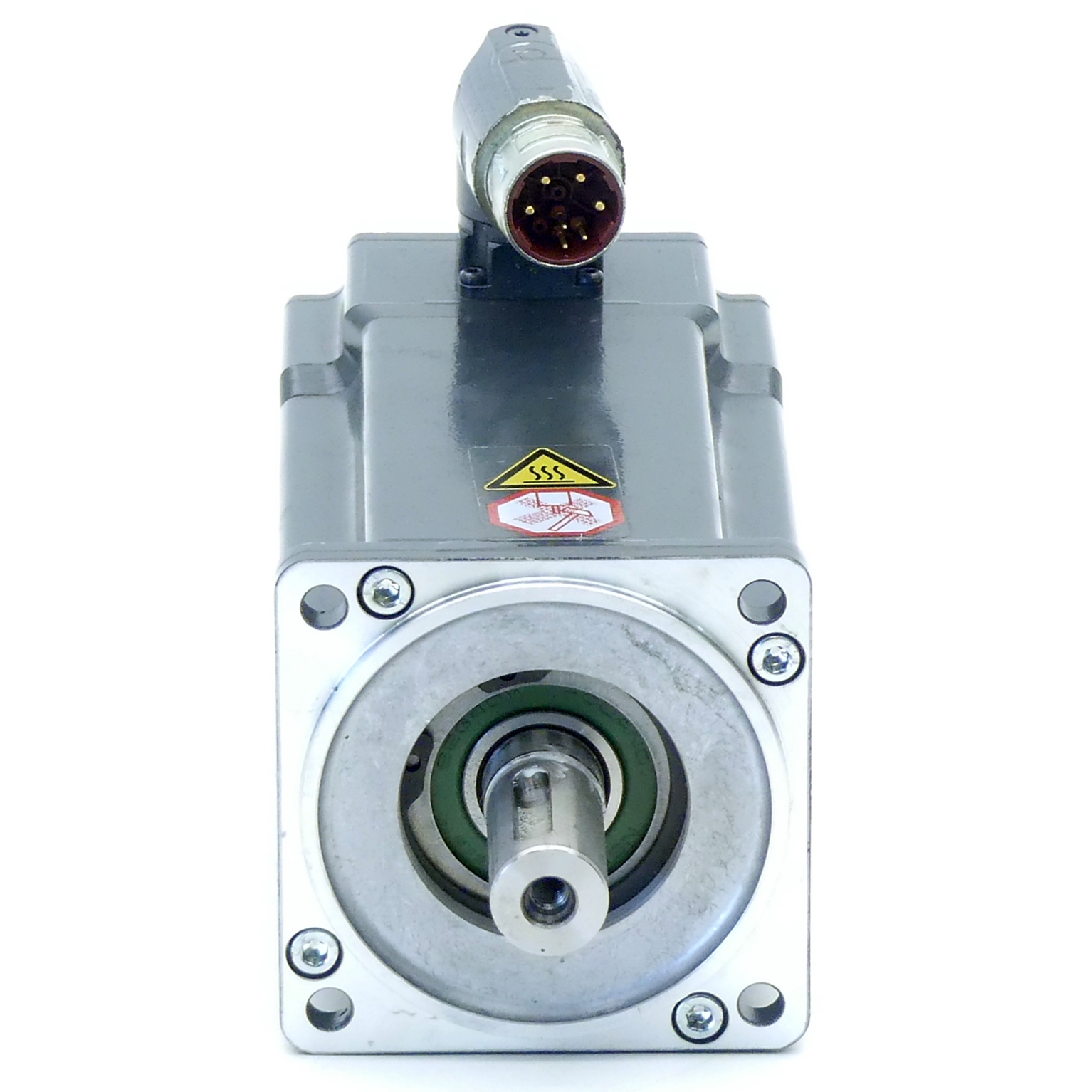 Servo motor 