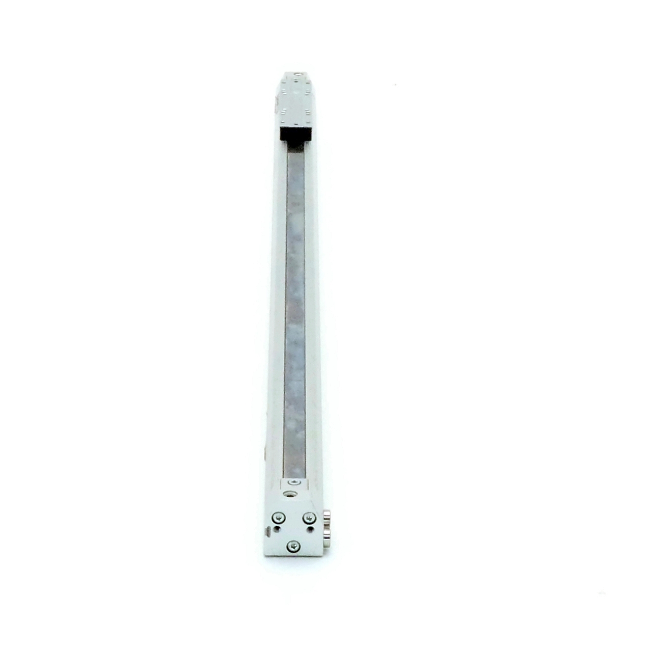 Pneumatic cylinder
