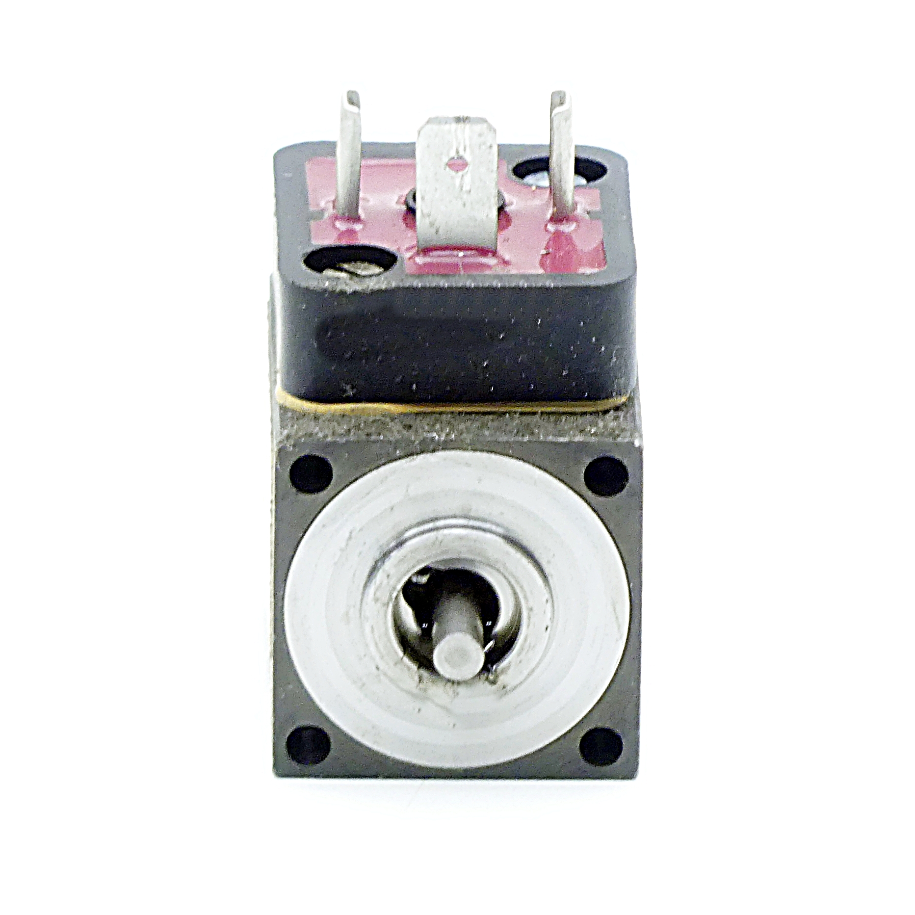 Pressure control valve  