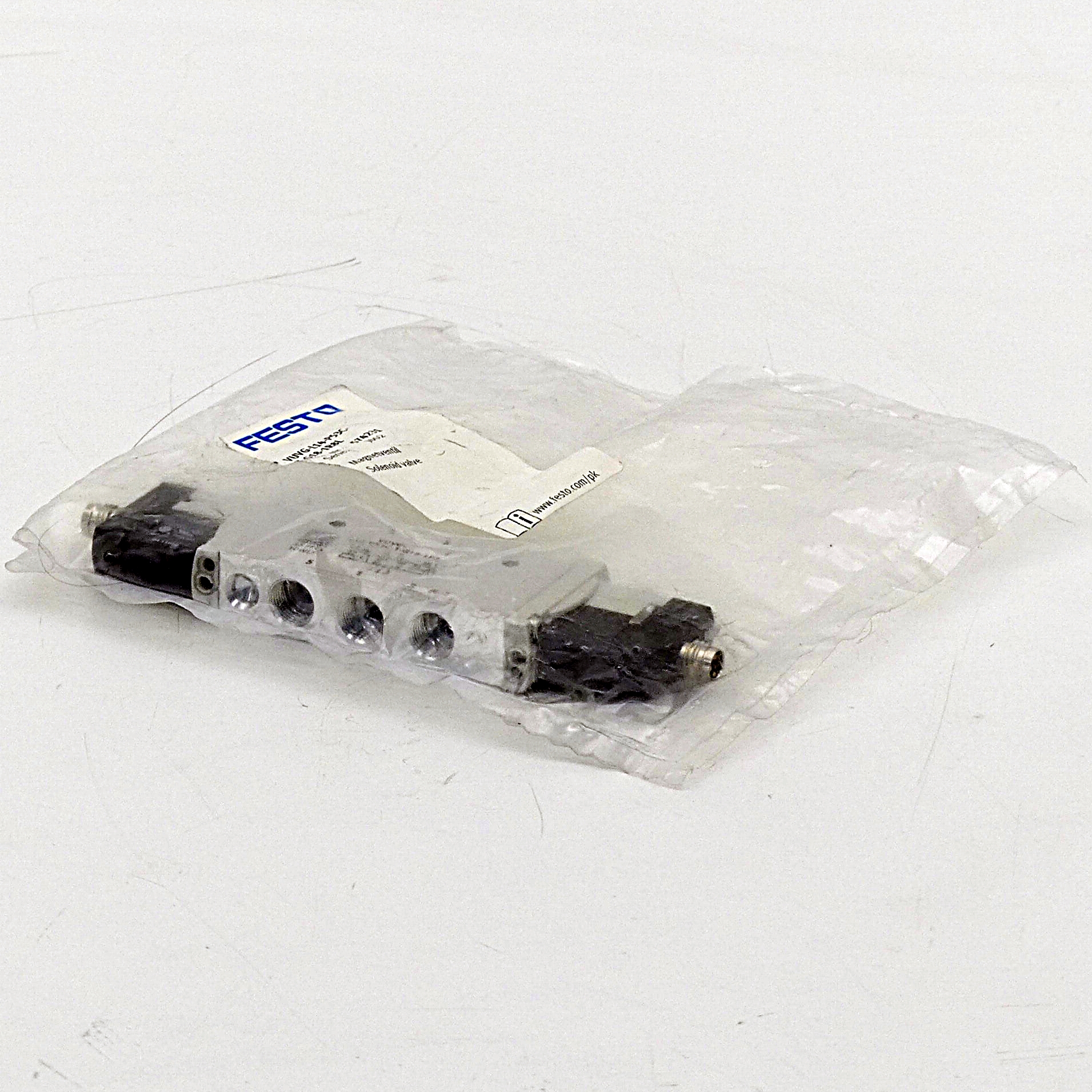 solenoid valve VUVG-L14-P53C-T-G18-1R8L