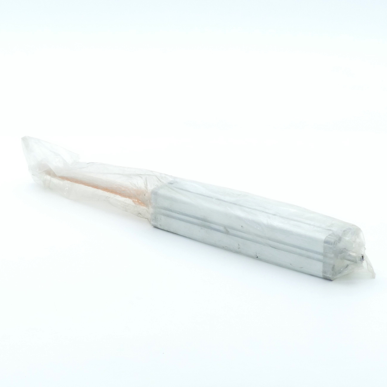 Pneumatic cylinder