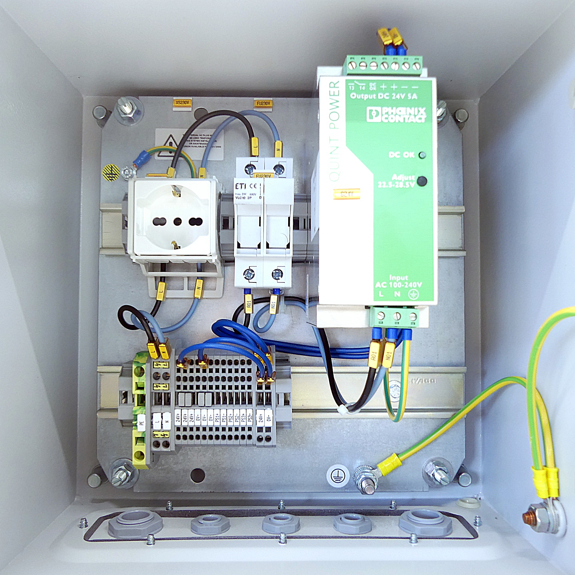 Schaltschrank mit Netzteil PWR-120