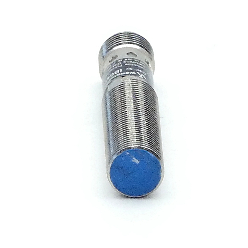 Inductive proximity sensor 